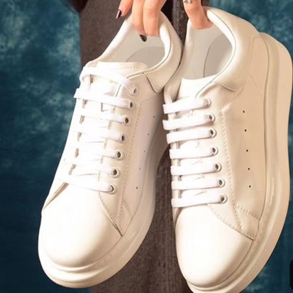 Alexander McQueen Shoes - AlexanderMcQueen ••platform sneakers